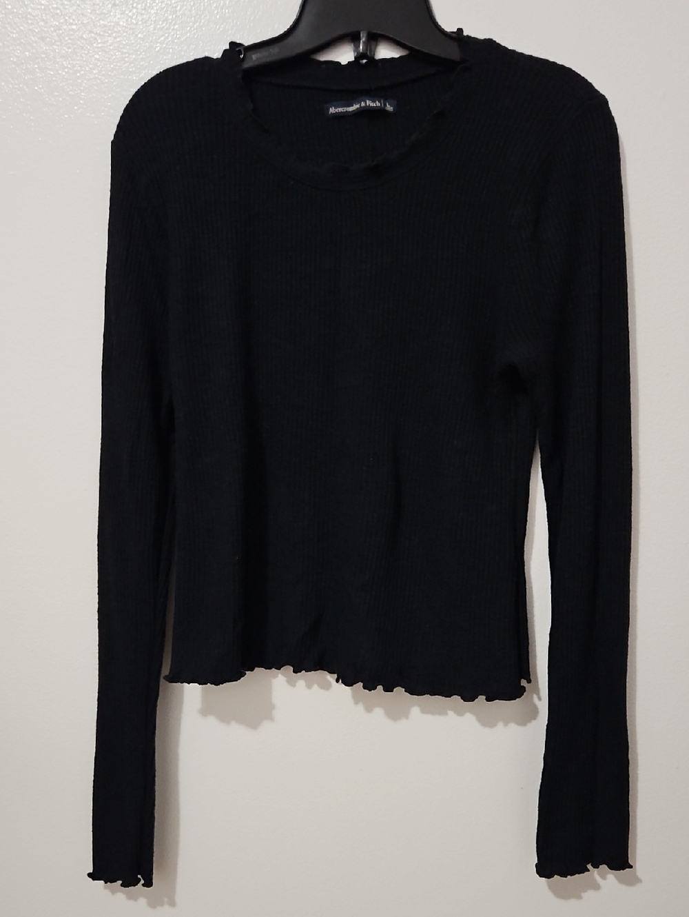 Abercrombie & Fitch Ribbed Lettuce-Edge Long Sleeve Top